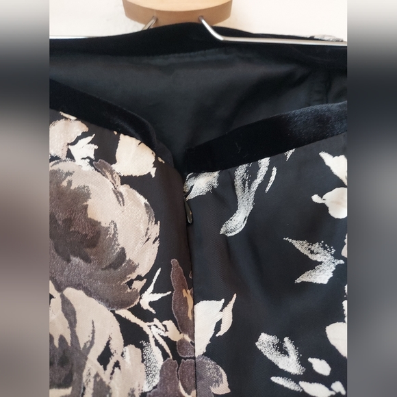 Vintage ABS Strapless Fit and Flare Floral Cocktail Dress with Velvet Trim - Picture 8 of 10